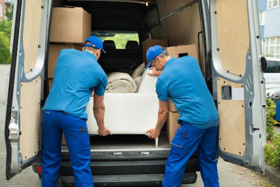 removals van London