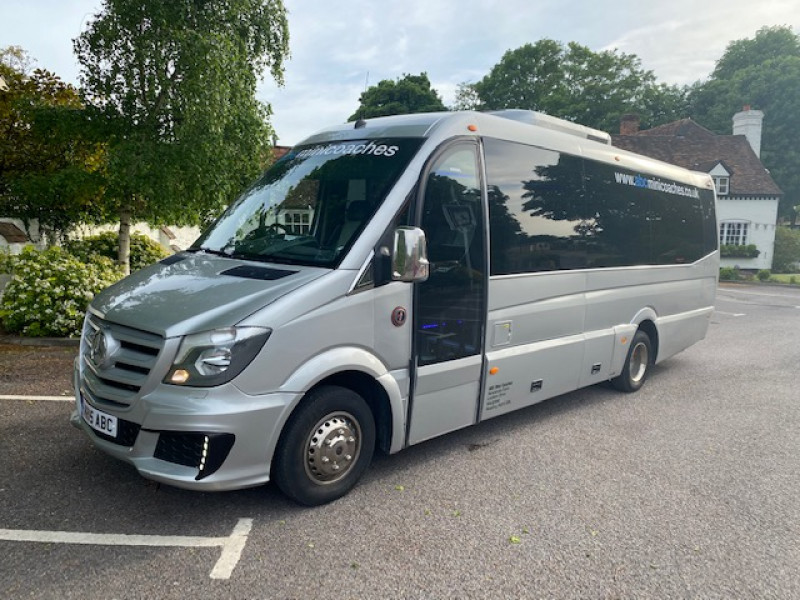 Minibus Hire London