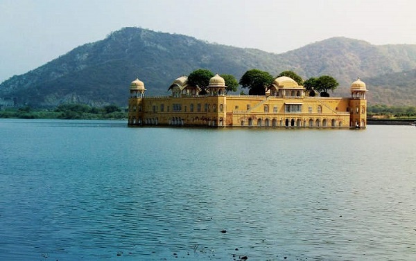 Jal Mahal Palace Water Palace, one of the most beautiful palaces in the world