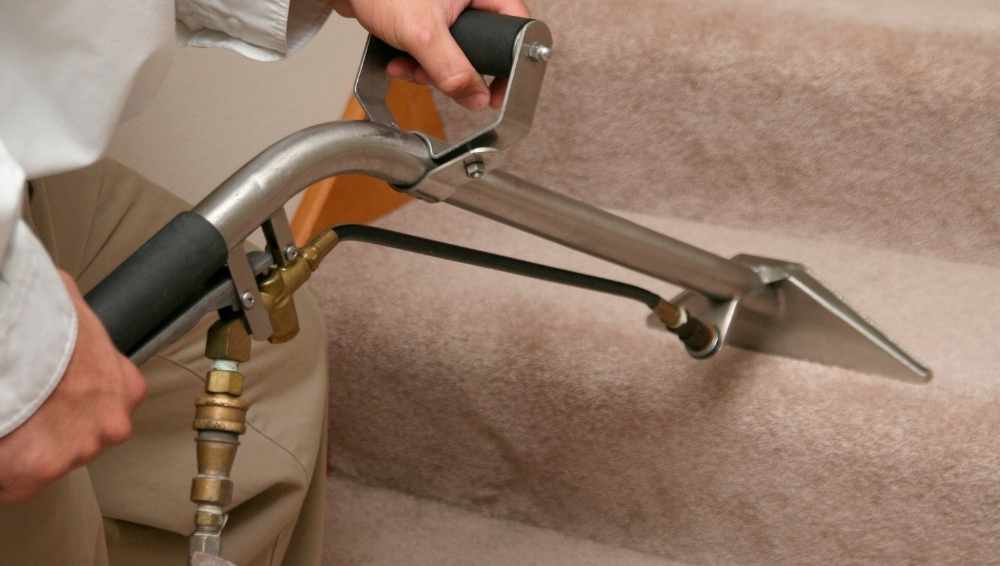 How to steam clean stairs of your home