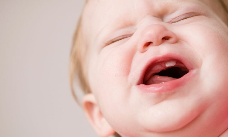 teething pain in newborn infants