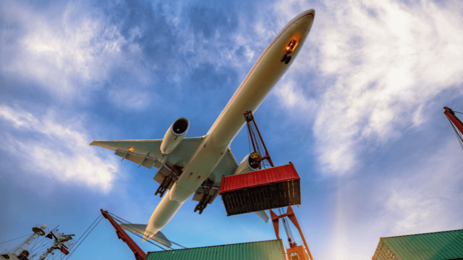 Advantages of hiring the Best Freight companies in Dubai