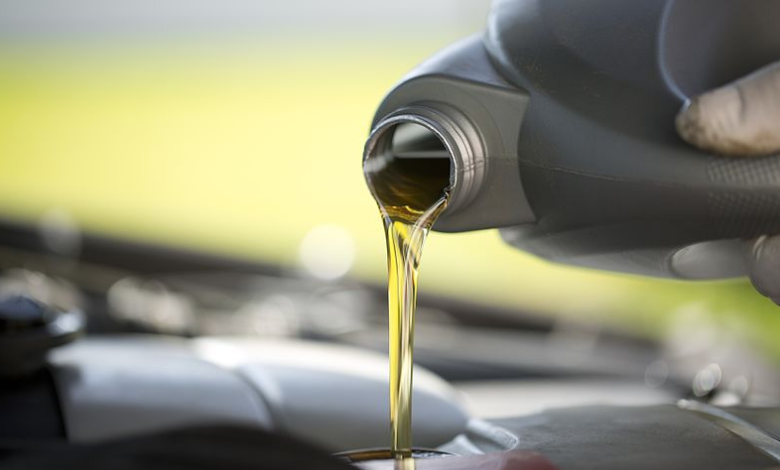 types of car engine oil