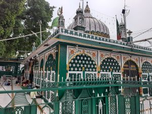 Piran-Kaliyar-Sharif-Dargah